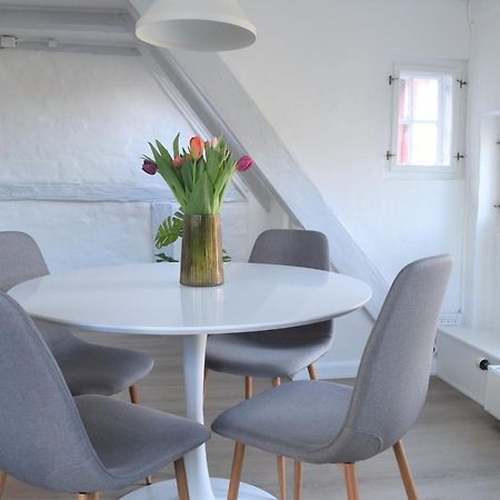 Sanders Old Square - Smart One-Bedroom Apartment Near Stroget Köpenhamn Exteriör bild